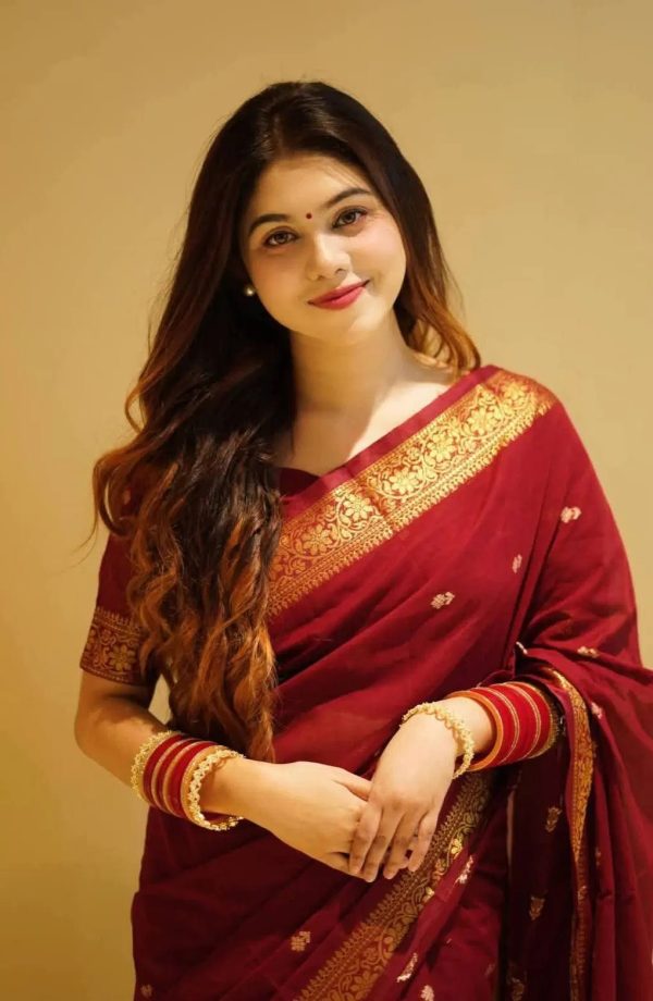 প্রিমিয়াম মাদুরাই টাঙ্গাইল হেরিটেজ সিল্ক শাড়ি - MTH105